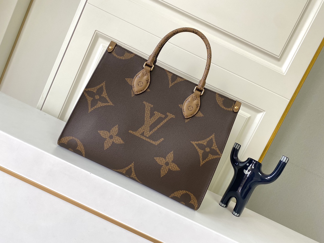 Louis Vuitton Shopping Bags